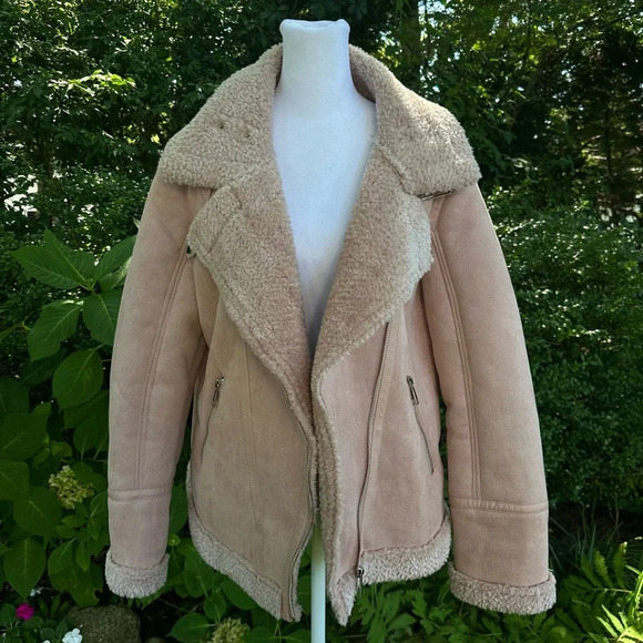 Love Token Natasha Faux Suede Sherpa Moto Jacket Medium - Picture 3 of 12